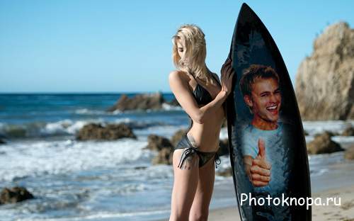  Рамка для фотошопа - Девушка с доской для серфинга на море 